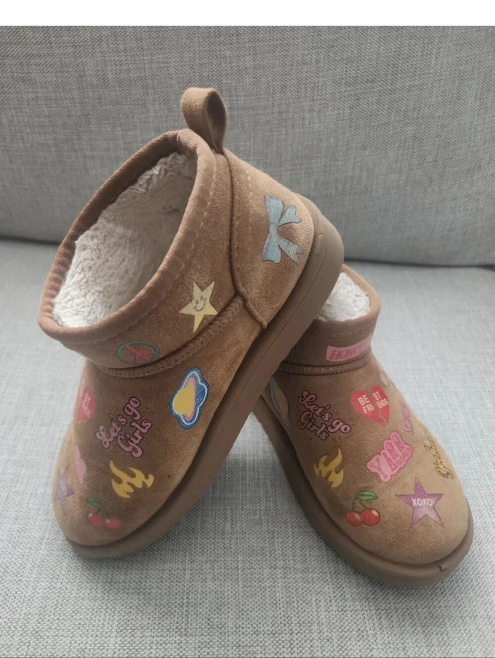 Sz 1 Steve Madden Ugg Boots Rainbow Kids Girls Cherries Fur Ankle Stickers Stara